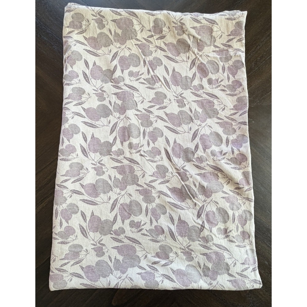 Williams-Sonoma Olive Jacquard Print Tablecloth Lilac Purple 70 X 108 LG Cotton